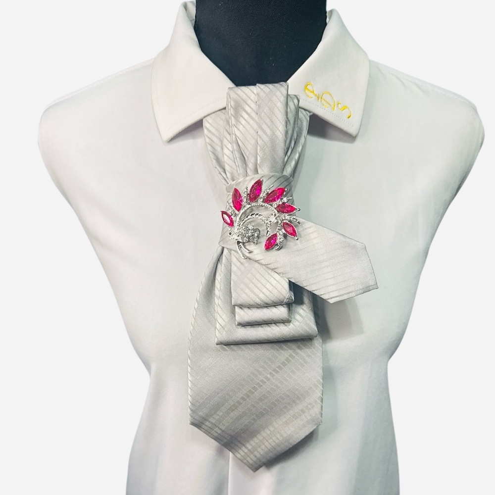 Van Heusen Silver Striped Necktie with Pink/Diamond Brooch